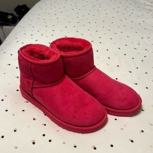 UGG Minis